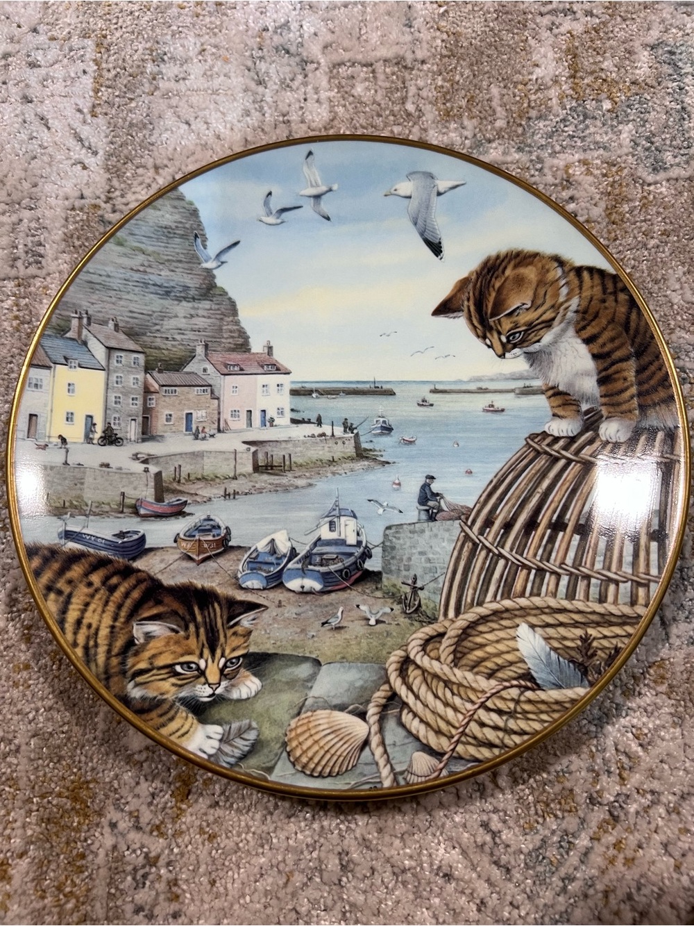 Decorative Cat plate Limited first Ed. Fisherman’s Harbour made in England z94